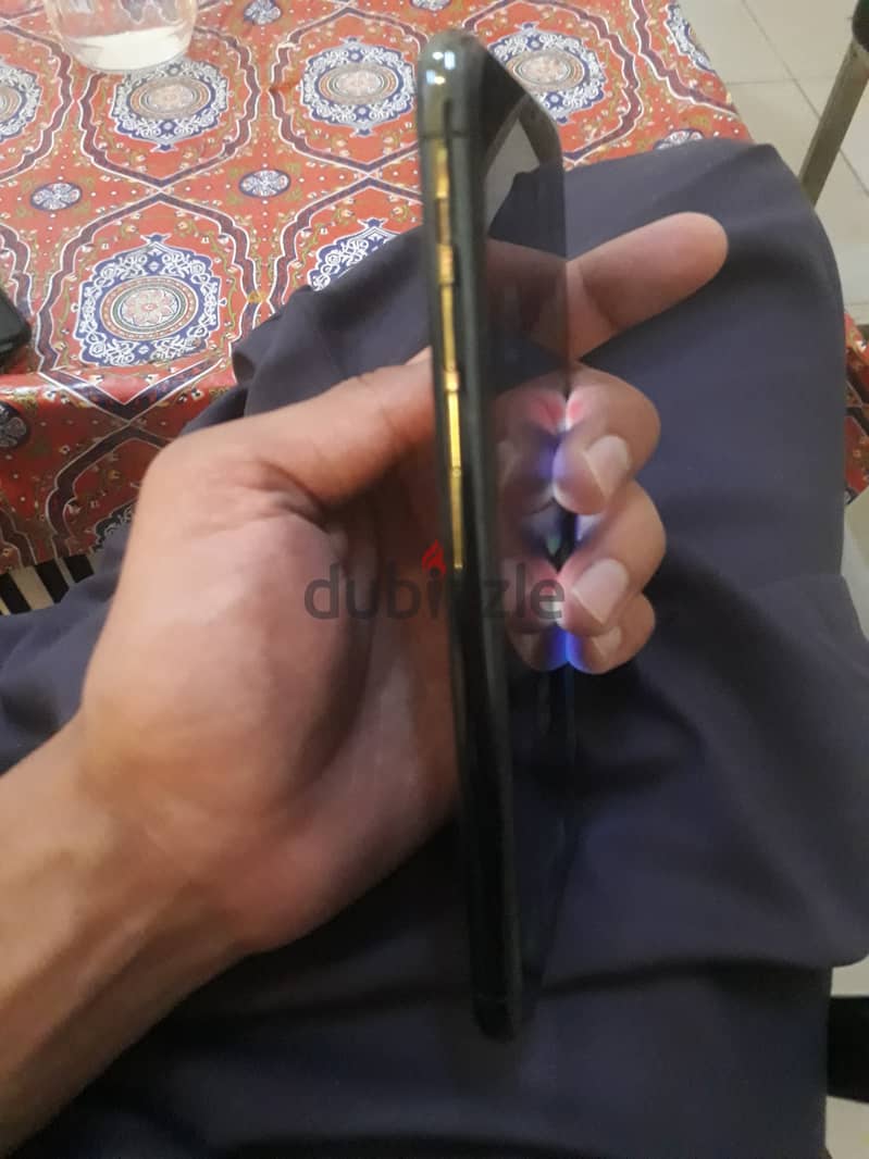 iPhone 11 pro max 3