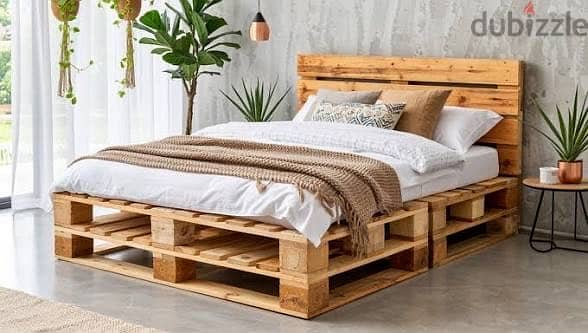 Bed coat , natural wooden pallet 2