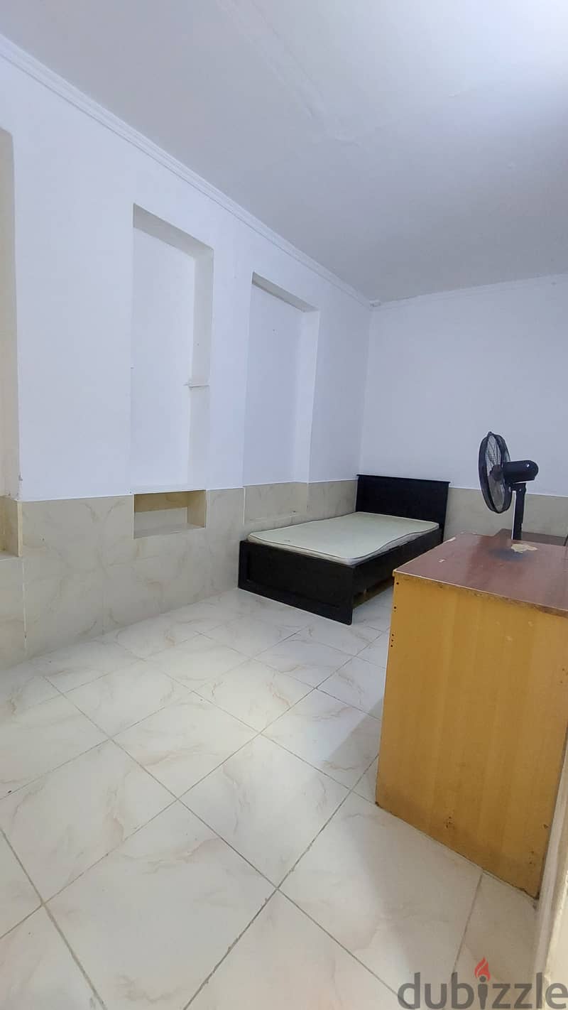 Studio room for rent behind Kfc al hoora 75bd 2