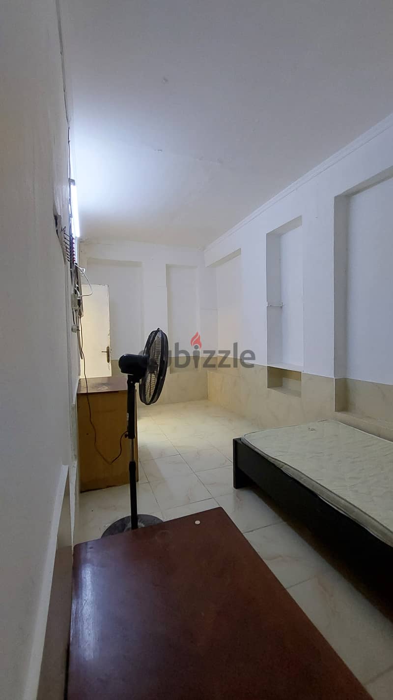 Studio room for rent behind Kfc al hoora 75bd 4
