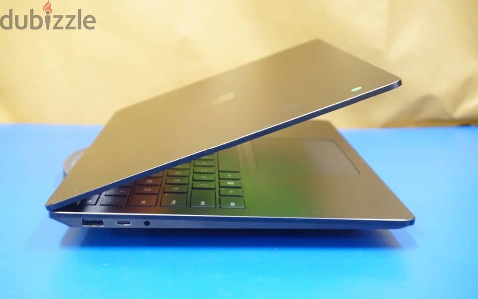 Microsoft Surface laptop 4 Core i7 16GB 512GB 10th generation 220BD 6