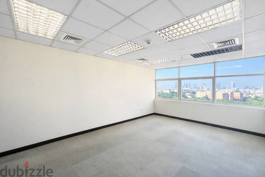 Spacious Office in A Prestigious Location with an Amazing View! 1
