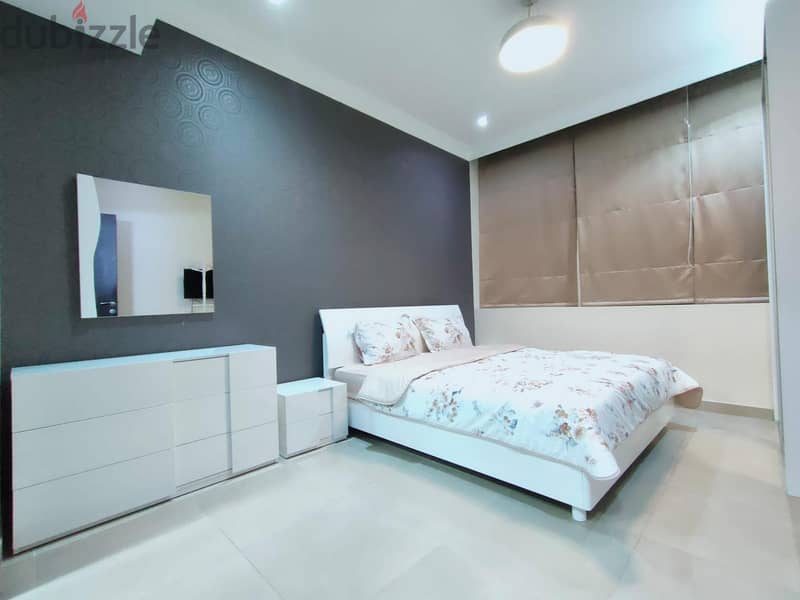 hot deal luxury free hold 2 bed 2 bath Prime location 5