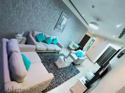hot deal luxury free hold 2 bed 2 bath Prime location