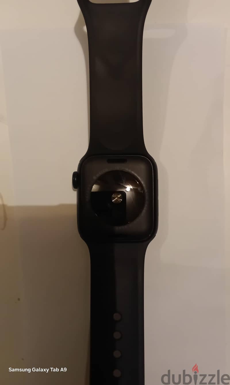 Apple Watch SE 2nd Gen (Excellent Condition,98% Battery) warranty have 1