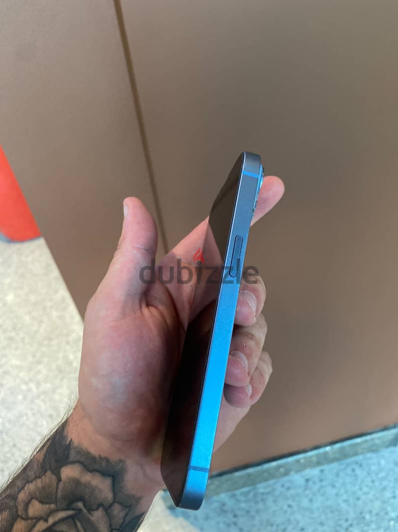 Apple - iPhone 14 1