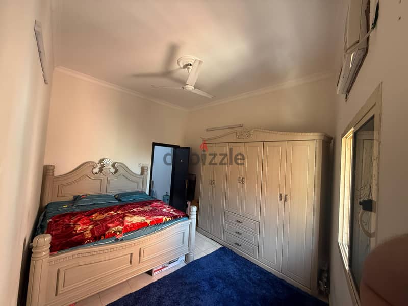 Fully Furnished 2 BHK Flat for Rent 6
