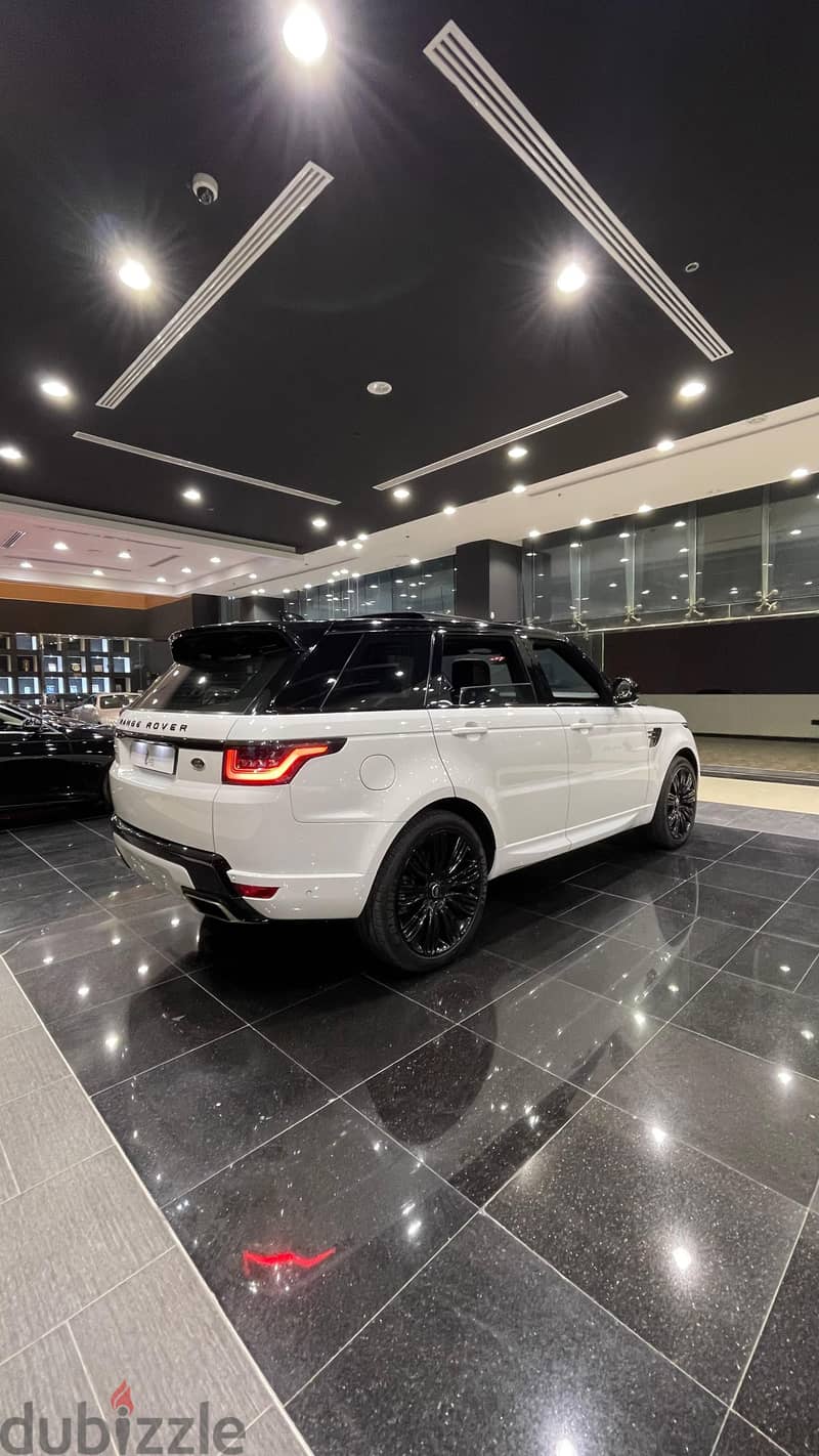 Range Rover Sport  HSE Model 2019 4