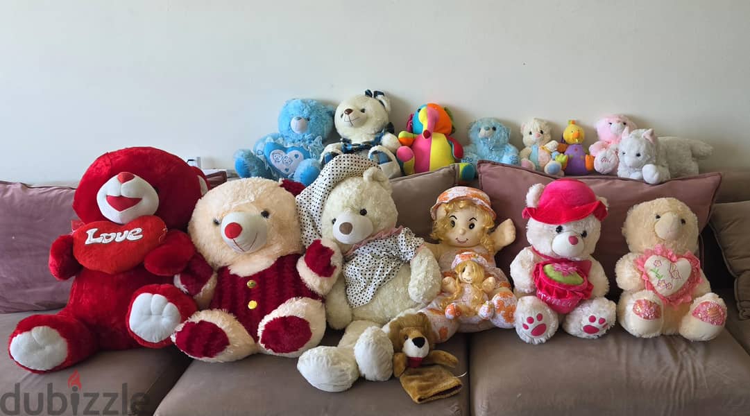 18 Teddy Bears Good Condition 1