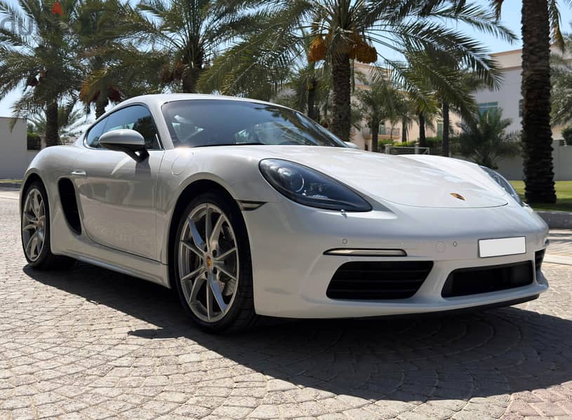 Porsche 718 Cayman 2017 1