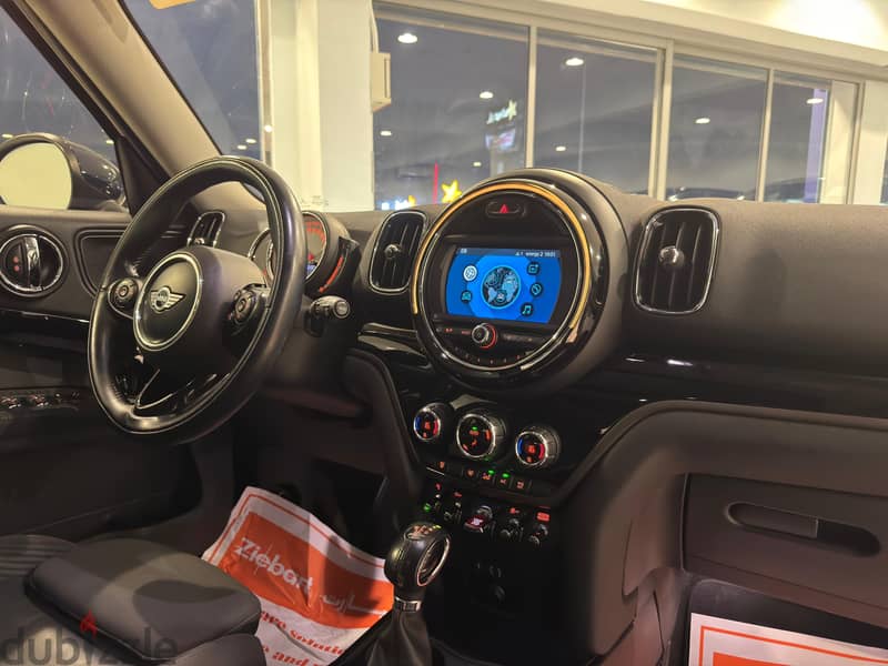 MINI Countryman 2018 11