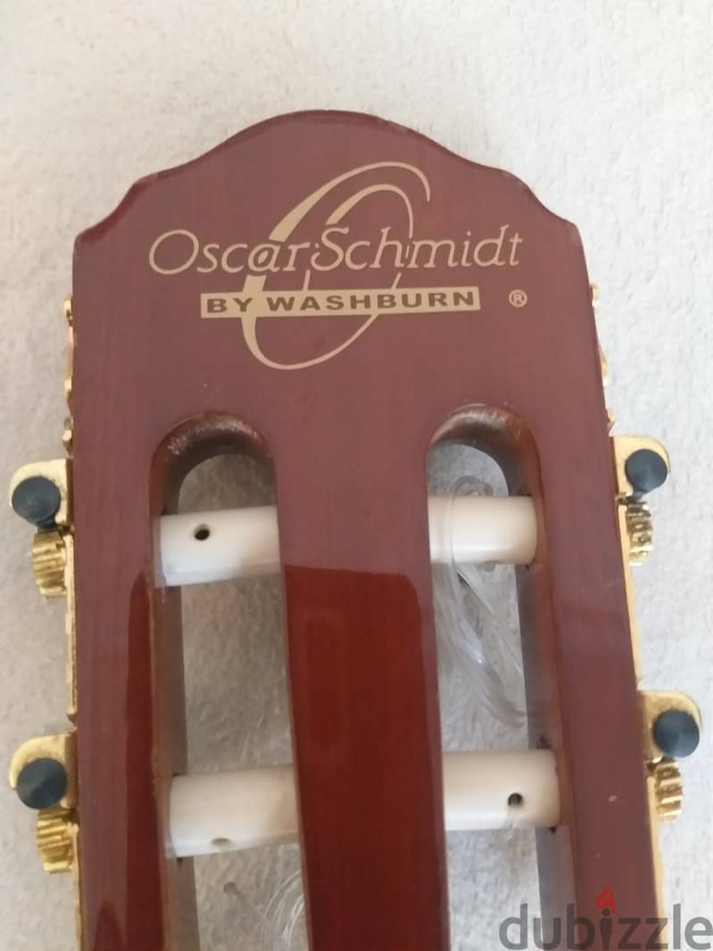 Oscar Schmidt by Washburn OC1-A 3/4 Classical Acoustic Guitar 4