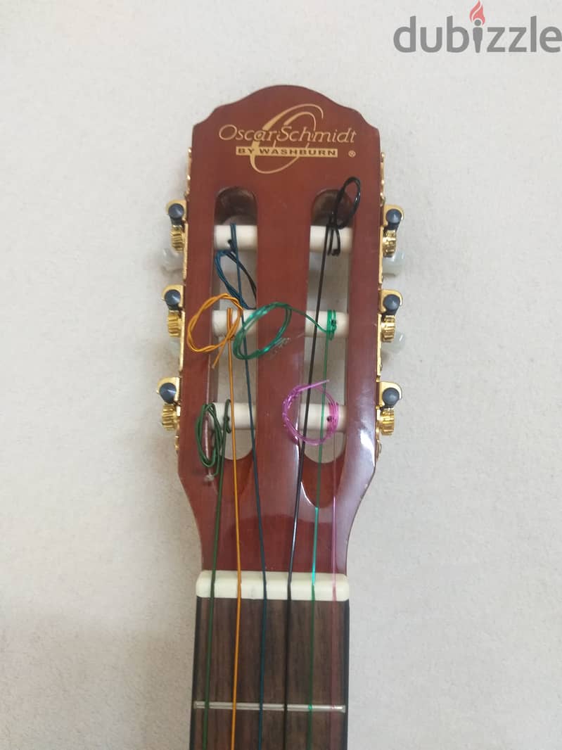 Oscar Schmidt by Washburn OC1-A 3/4 Classical Acoustic Guitar 7
