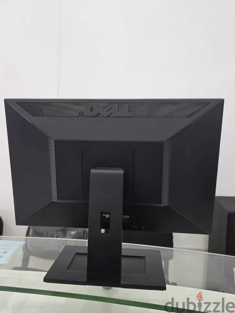 Dell 22" Widescreen LCD Monitor (E2210f) – Excellent Condition 1