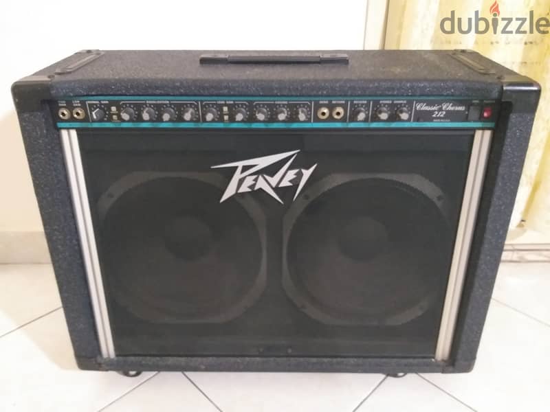 PEAVEY CLASSIC CHORUS 212 150-WATT STEREO COMBO AMPLIFIER 1