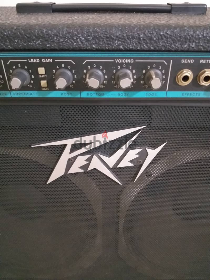 PEAVEY CLASSIC CHORUS 212 150-WATT STEREO COMBO AMPLIFIER 3