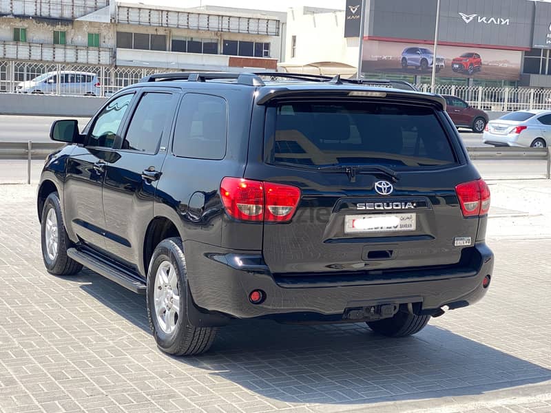 Toyota Sequoia 2016 Black 6