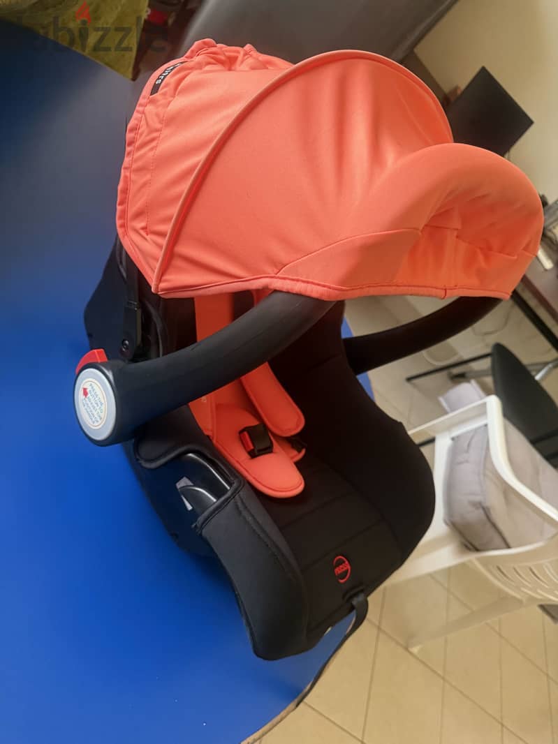 Babies Car Seat Just Like New 2