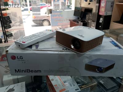 LG Smart Projector Rechargeable 100" Display Wireless Screen Sharing