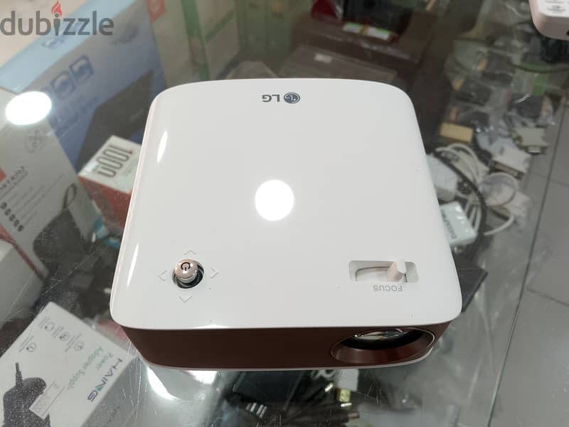 LG Smart Projector Rechargeable 100" Display Wireless Screen Sharing 6