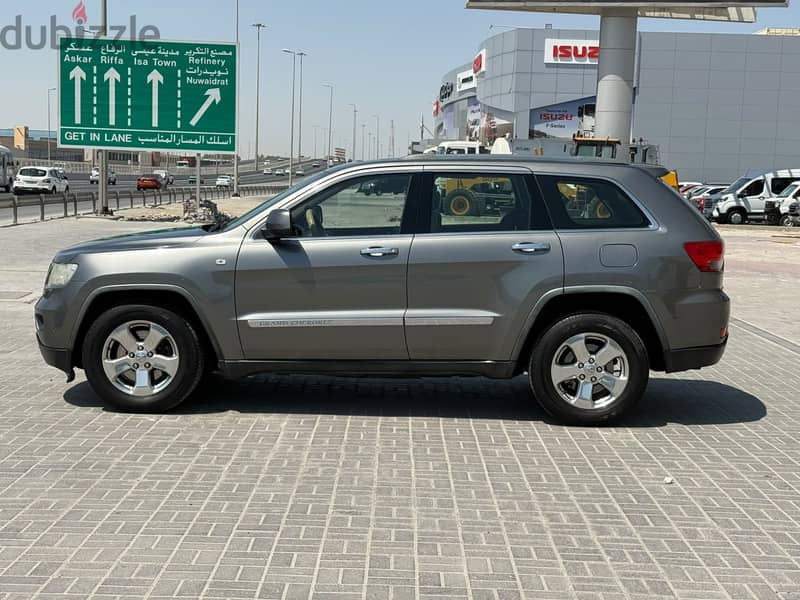 Jeep Grand Cherokee LTD 2012 Grey 2