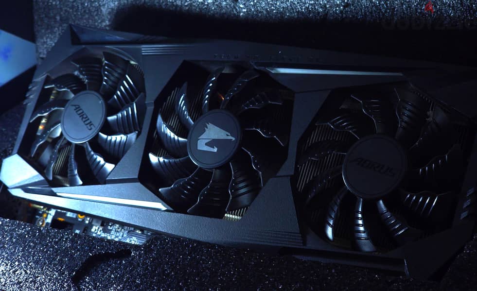 Aorus Radeon RX 5700 XT ( Good Condition ) 1