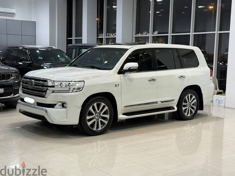 Toyota Land Cruiser VXS 2016 White 1