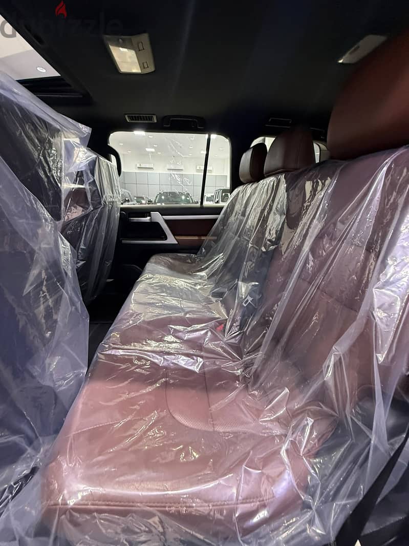 Toyota Land Cruiser VXS 2016 White 5