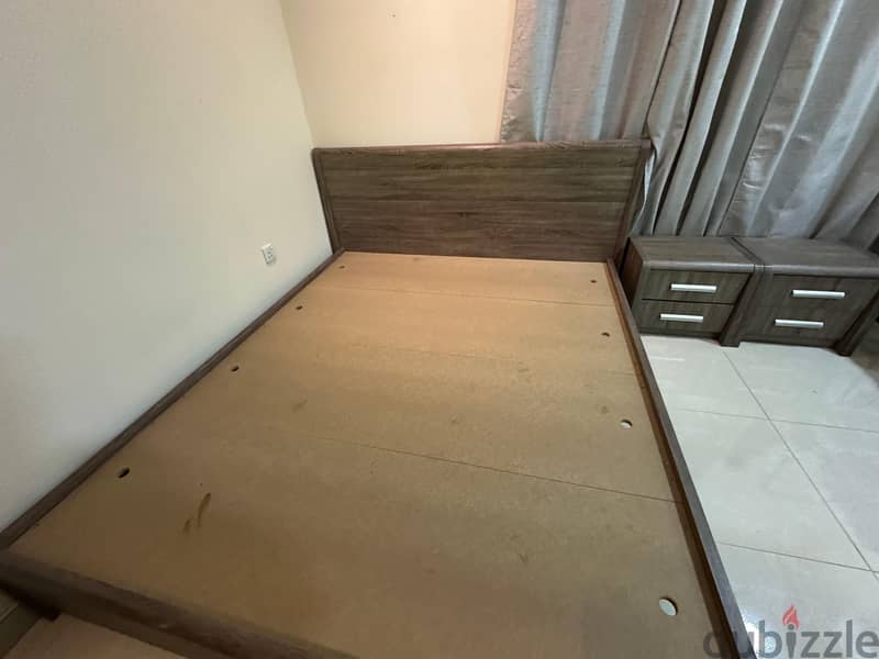 luxury mint condition bed and side table for sale 1