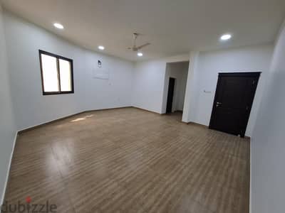 For rent 3 bedrooms flat in HamadTown