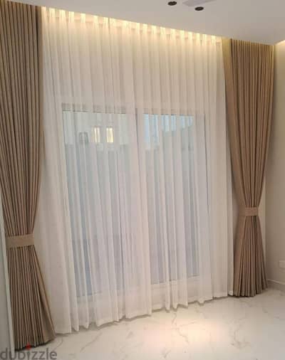 curtain maker