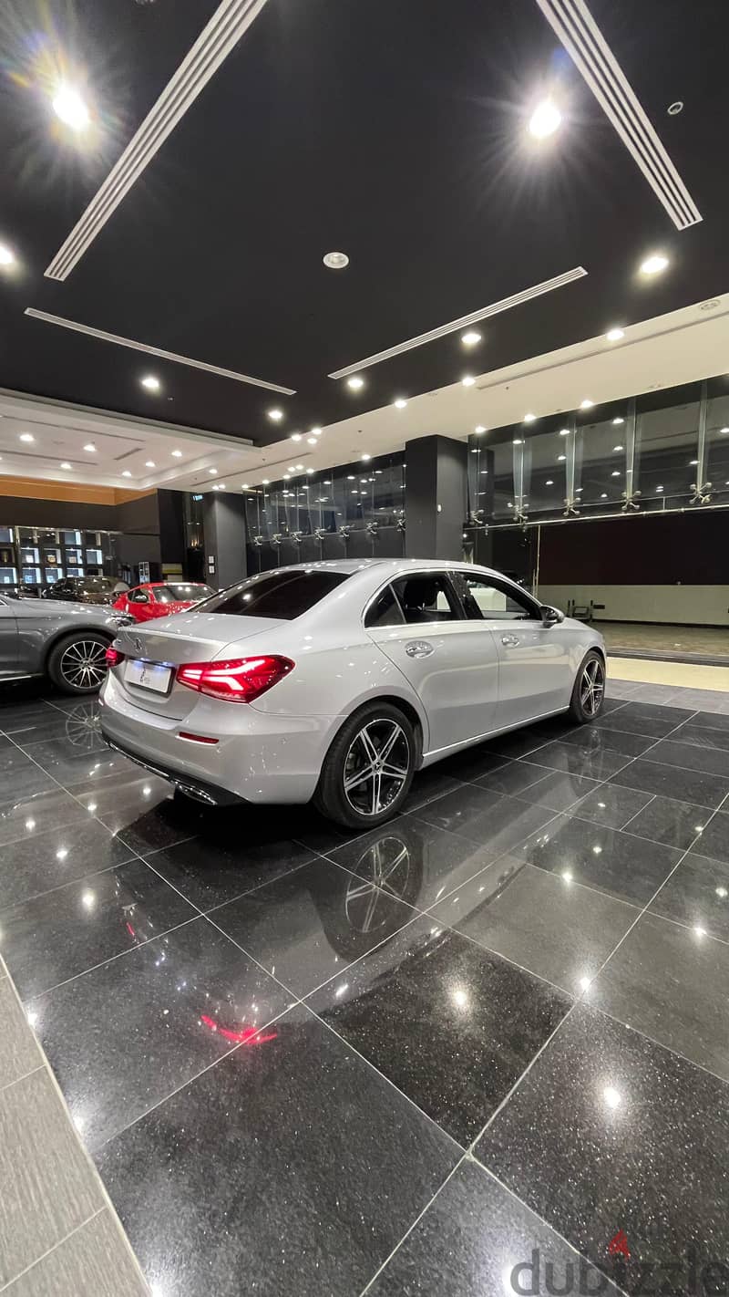 Mercedes-Benz A200  Model 2022 4