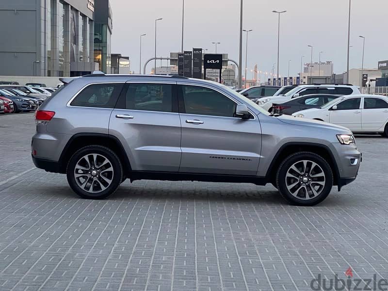 Jeep Grand Cherokee LTD 2018 Silver 2