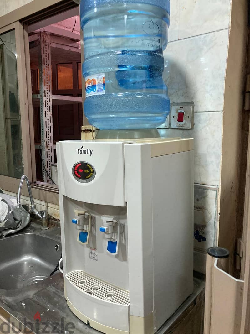 Family water dispenser hot cold 1