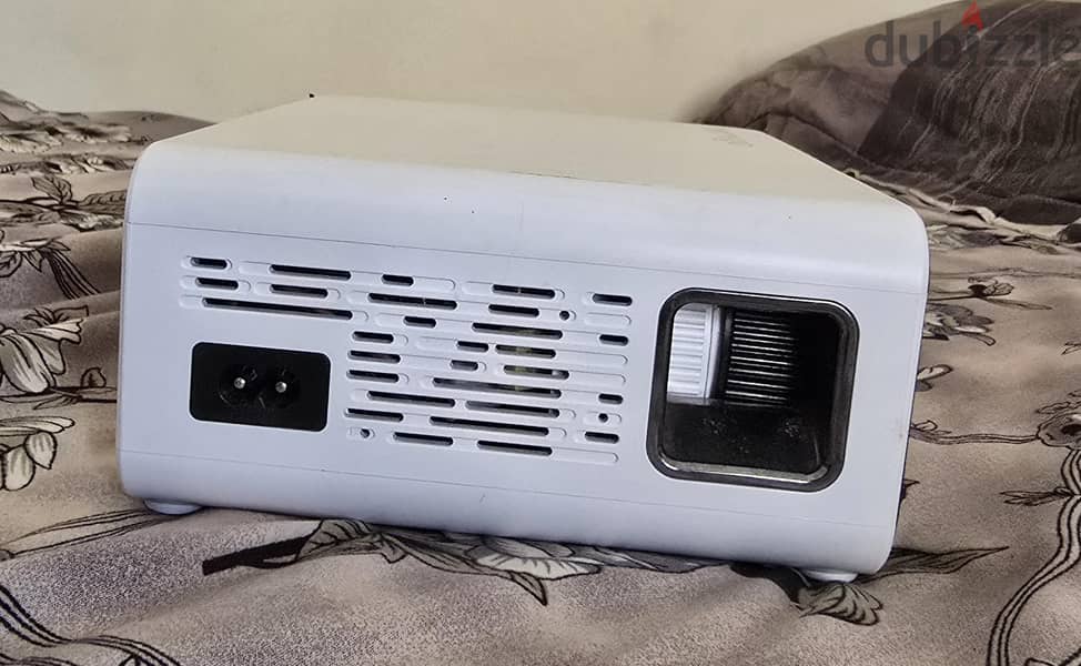Projector for sale 4