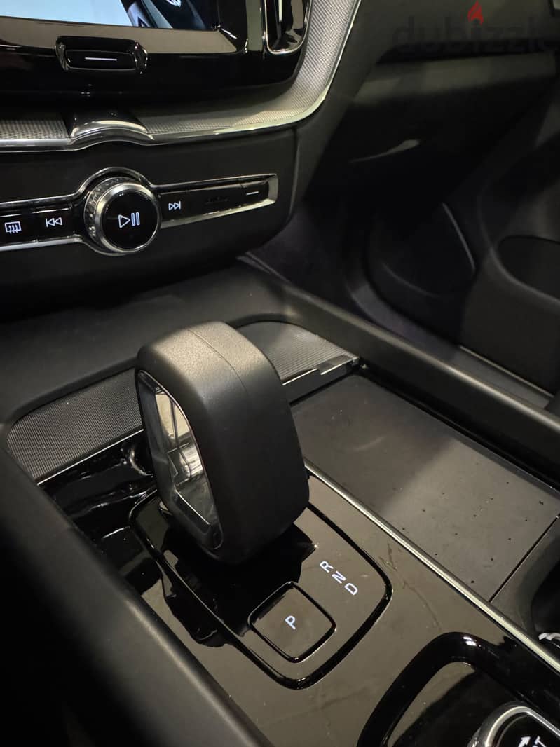 Volvo XC60 2025 10