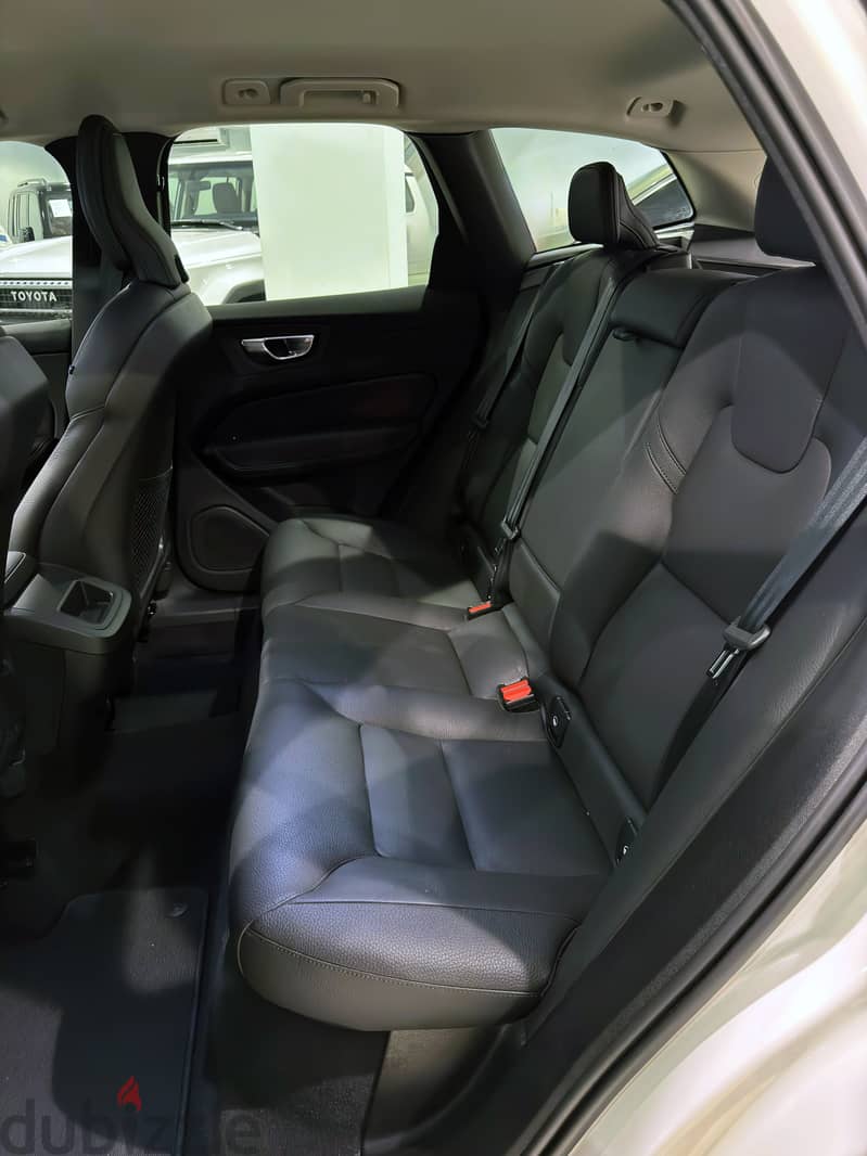 Volvo XC60 2025 13