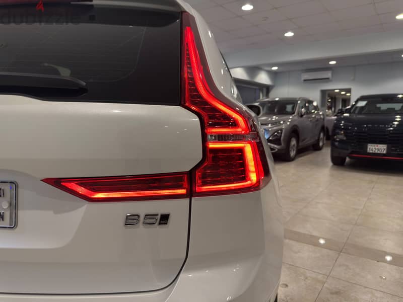 Volvo XC60 2025 14