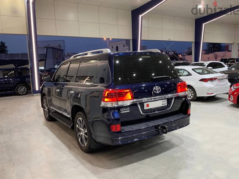 Toyota Land Cruiser 2020 GXR V8 2