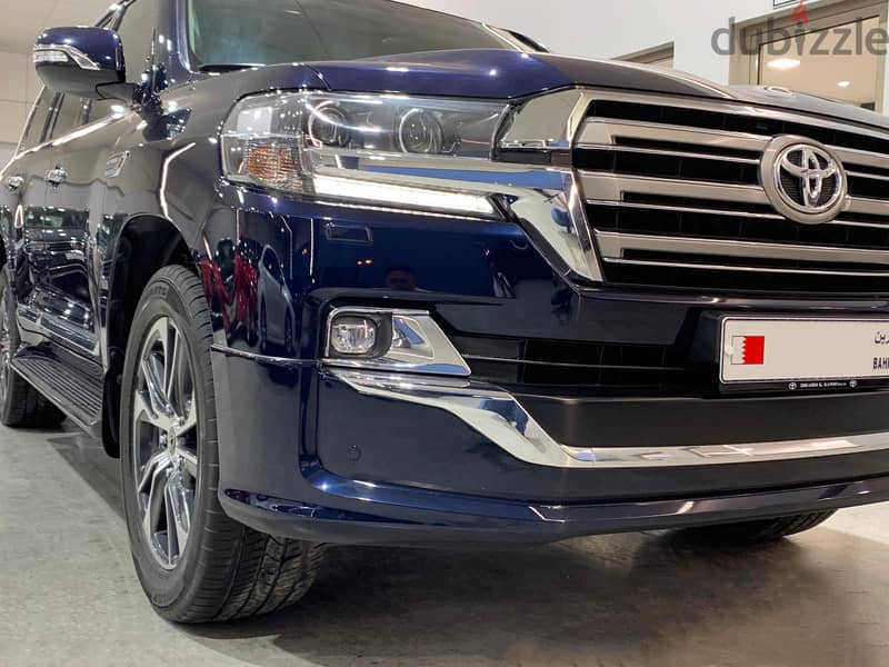 Toyota Land Cruiser 2020 GXR V8 6