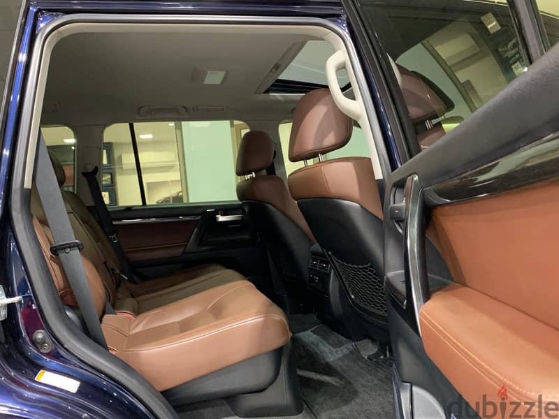 Toyota Land Cruiser 2020 GXR V8 9