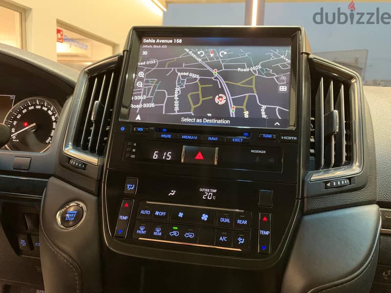 Toyota Land Cruiser 2020 GXR V8 15