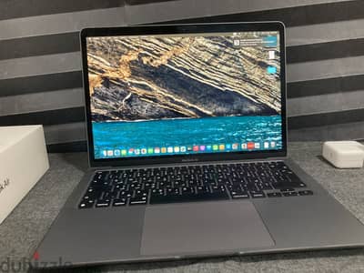 MacBook Air M1 13 inch 2020 mint condition battery health 98%