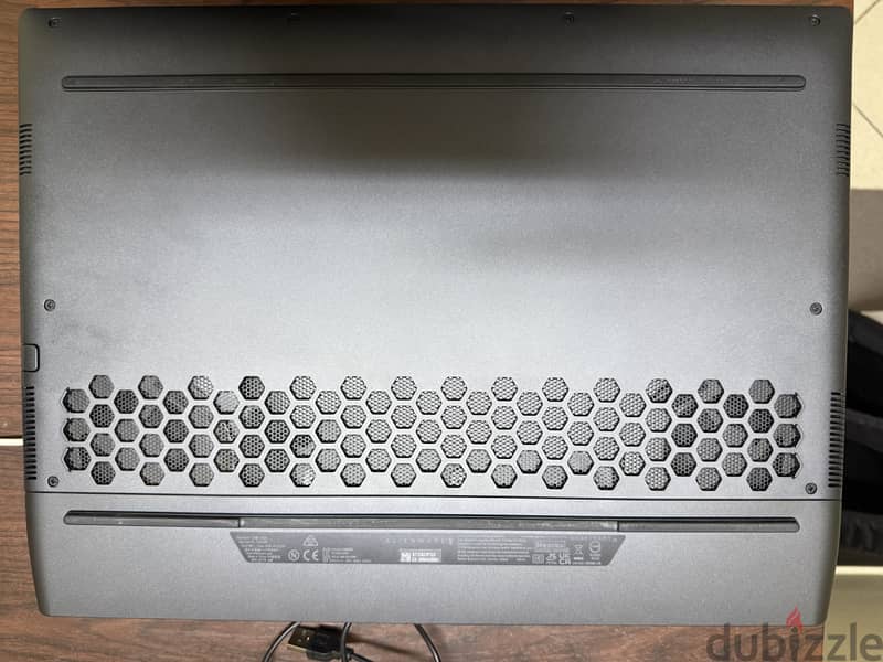 Alienware M17 R5 8