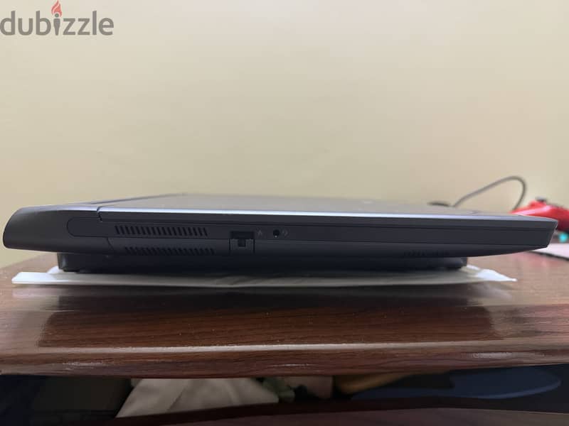Alienware M17 R5 9