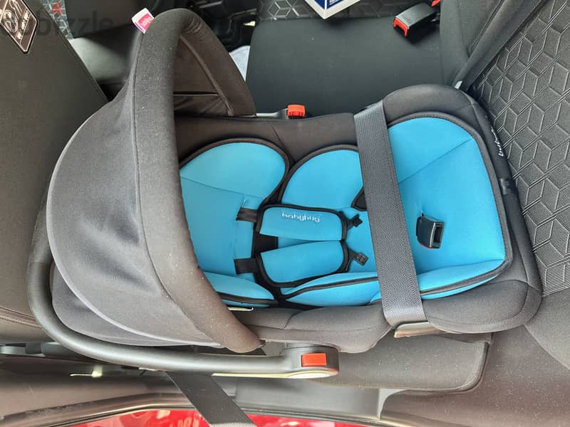 Brand new Bassinet and Baby car seat For sale 4