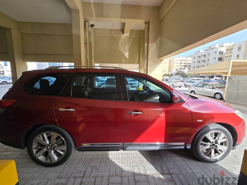 Nissan Pathfinder 2016 1