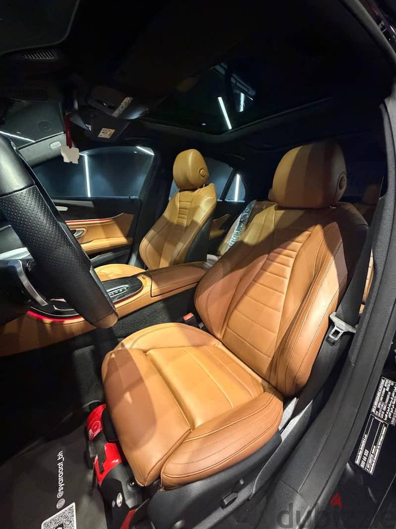 Mercedes-Benz E300 2022 4