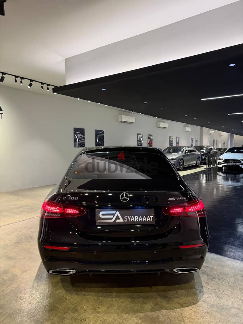 Mercedes-Benz E300 2022 8