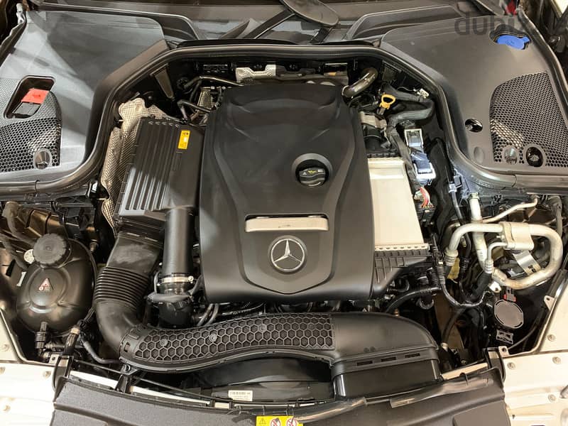 Mercedes-Benz E200 17
